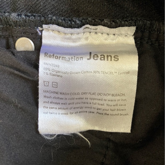 Reformation Denim Black Serena High Rise Crop Button Fly Skinny Jeans, Size 24 - Picture 6 of 7